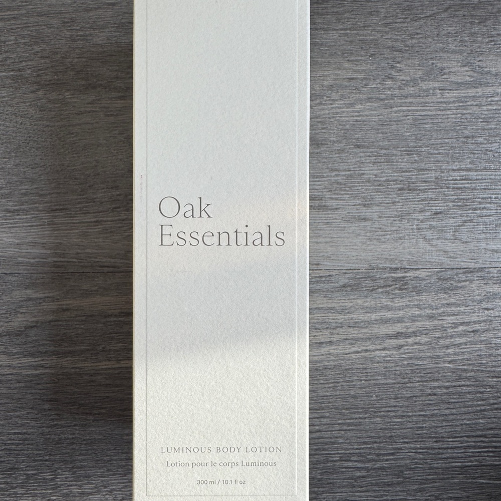 Oak Essentials Luminous Body Lotion — NEW IN BOX